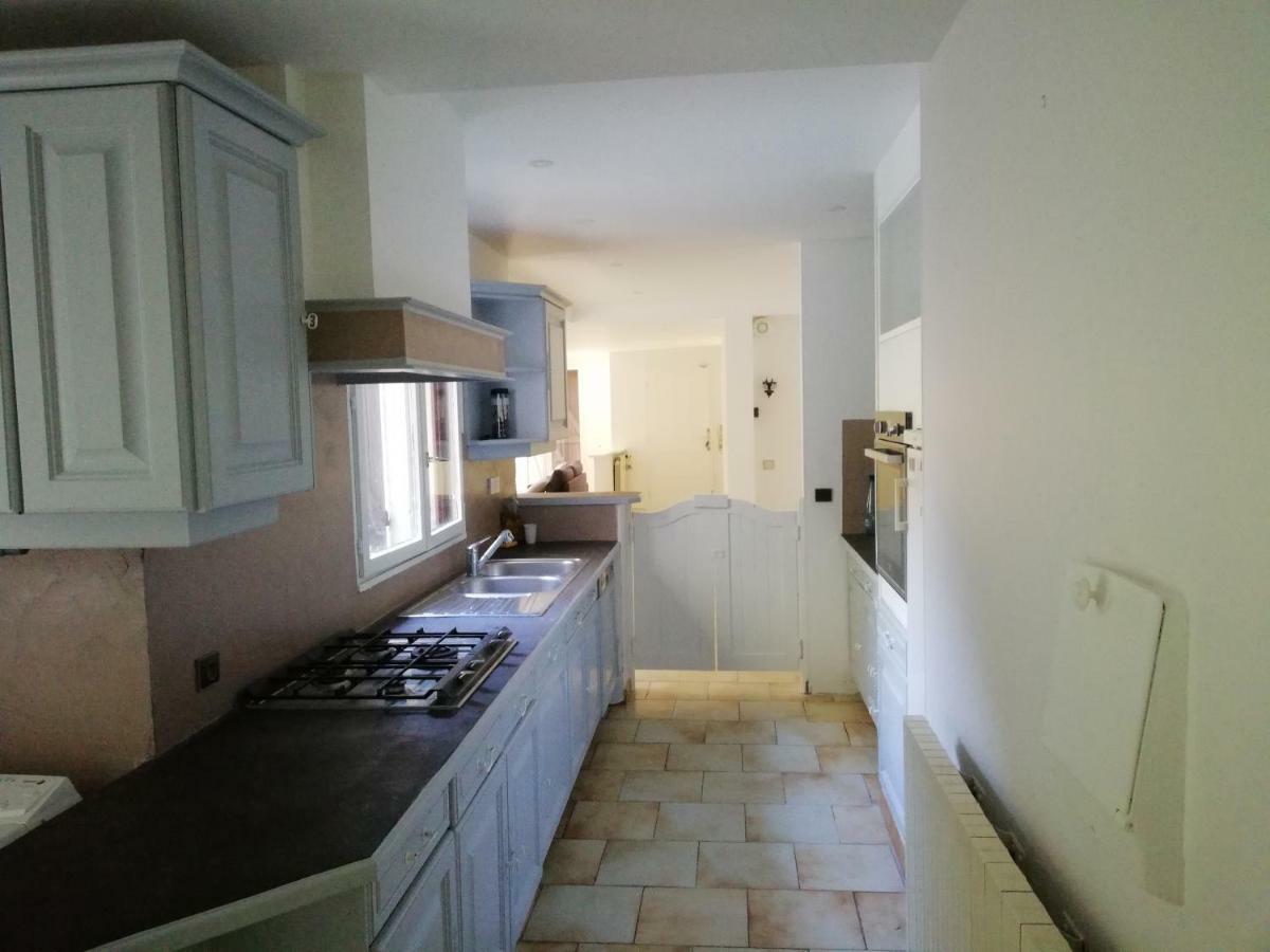 Karmel Avenue Des 2 Chateaux Ξενοδοχείο Guermantes Εξωτερικό φωτογραφία